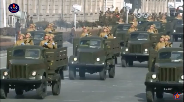 热烈庆祝朝鲜建军节阅兵——展现朝鲜军队的力量与荣耀,热烈庆祝朝鲜建军节阅兵,展现军威与荣耀的时刻