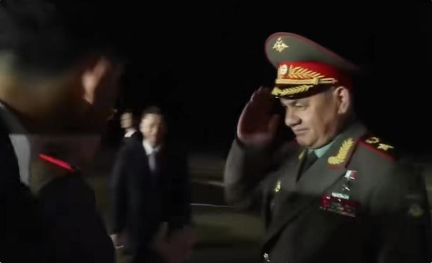 朝鲜阅兵为何多在夜晚举行,朝鲜阅兵多在夜晚举行之谜