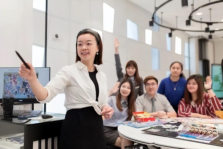 探索新澳门正版免费资本车,未来出行的新趋势,澳门正版免费资本车探索,未来出行的新趋势