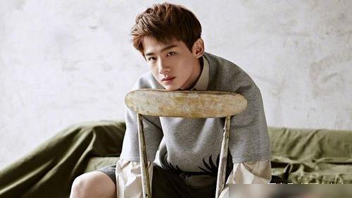 白敬亭最新消息，持续闪耀的明星之路，白敬亭最新动态，明星之路持续闪耀