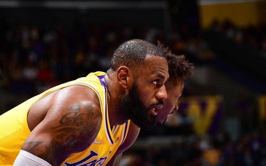 詹姆斯最新动态,篮球巨星的新征程,篮球巨星詹姆斯的新征程动态更新