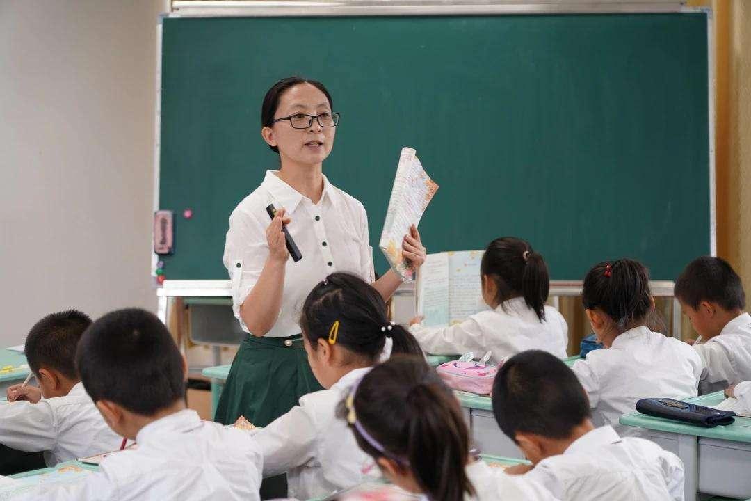 最新教师法，重塑教育生态，促进教育公平，最新教师法重塑教育生态，促进教育公平发展